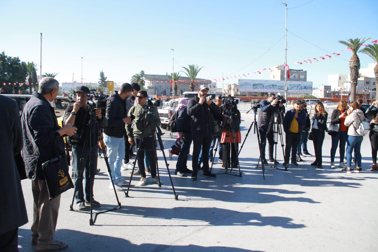   منعت من حضورها المؤسسات الإعلامية الخاصة المحلية والدولية:  جلسة افتتاحية للبرلمان دون صحافة!!..